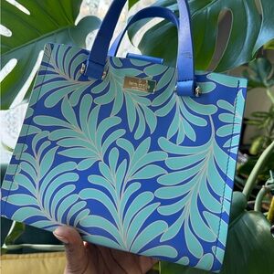Beautiful Kate Spade Seafern Purse